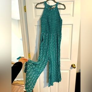 LOFT FLORAL SMOCKED GREEN HIGH NECK HALTER JUMPSUIT size 6
